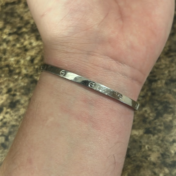 🩶 GUC Stainless Steel Thin Love Bangle Bracelet - Picture 2 of 8